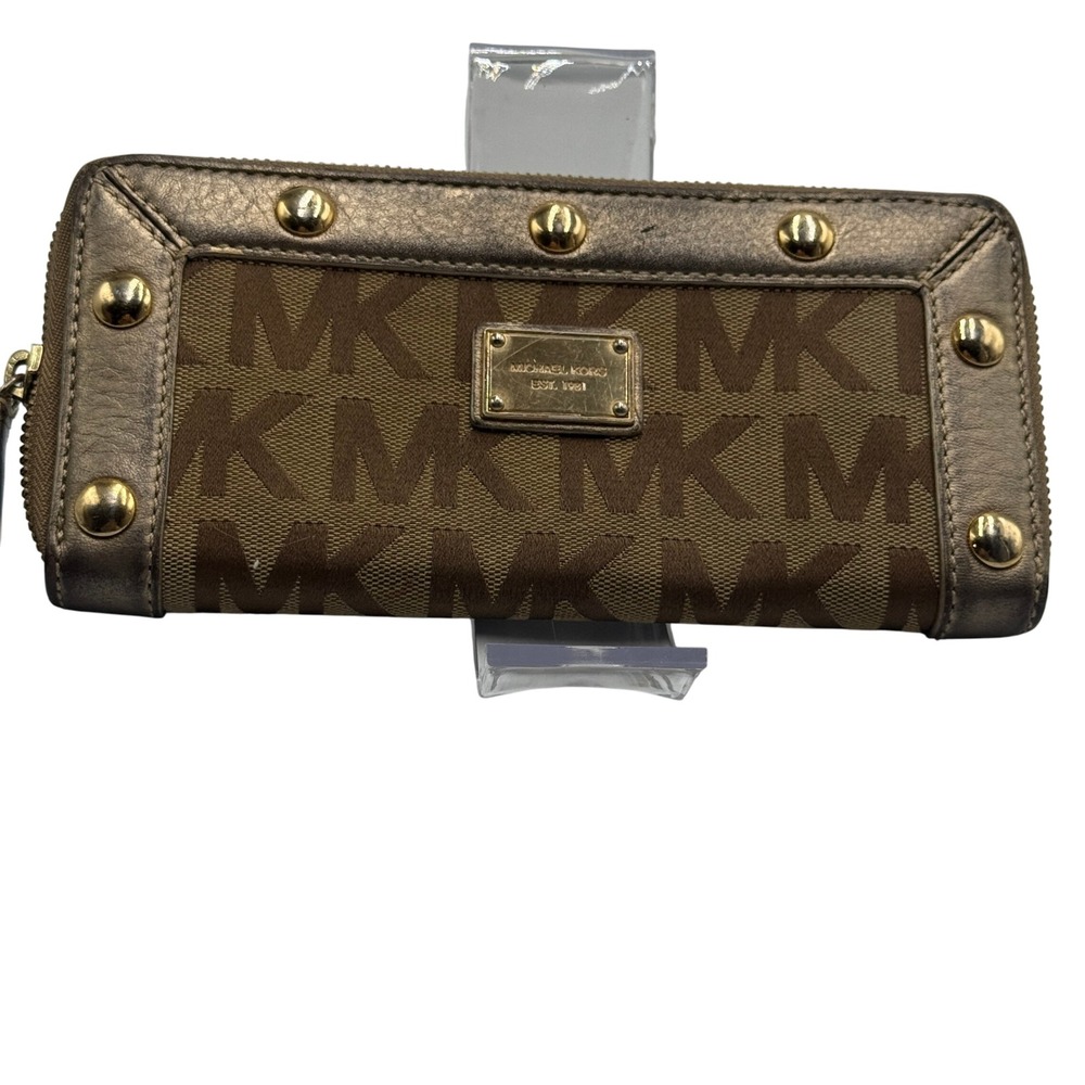 Michael Kors Wallet‎ Brown/ Gold Wallet with gold studs